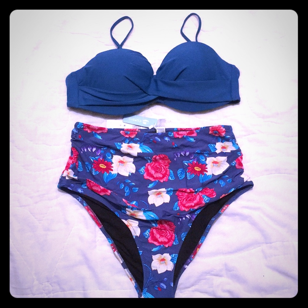 Women’s Cupshe Blue Floral Plus 2 piece swim suit